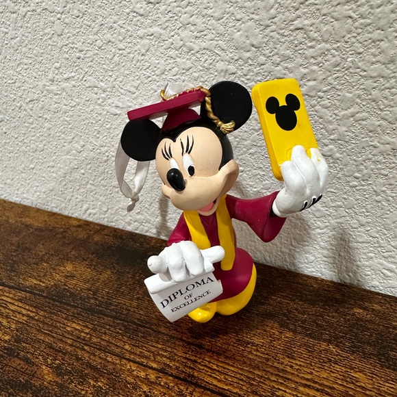 Minnie Graduation Selfie Disney Christmas Ornament - Picture 2 of 8